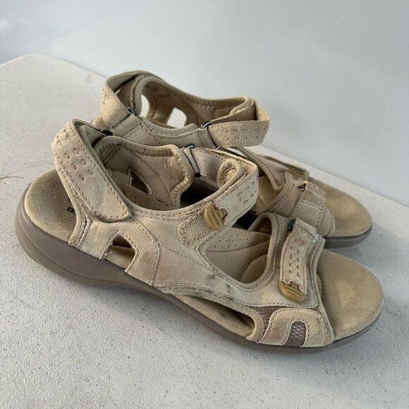 Clarks Collection Sandals Womens 8,5 Adjustable Straps Beige Leather - Picture 2 of 8